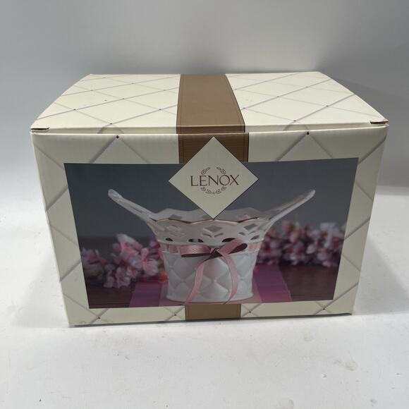Lenox Bethany Basket, "Tied with Love” Ceramic Vase with Ribbon - Picture 1 of 10